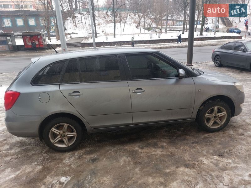 Универсал Skoda Fabia 2012 в Киеве фото 4 Универсал Skoda Fabia 2012 в Киеве
