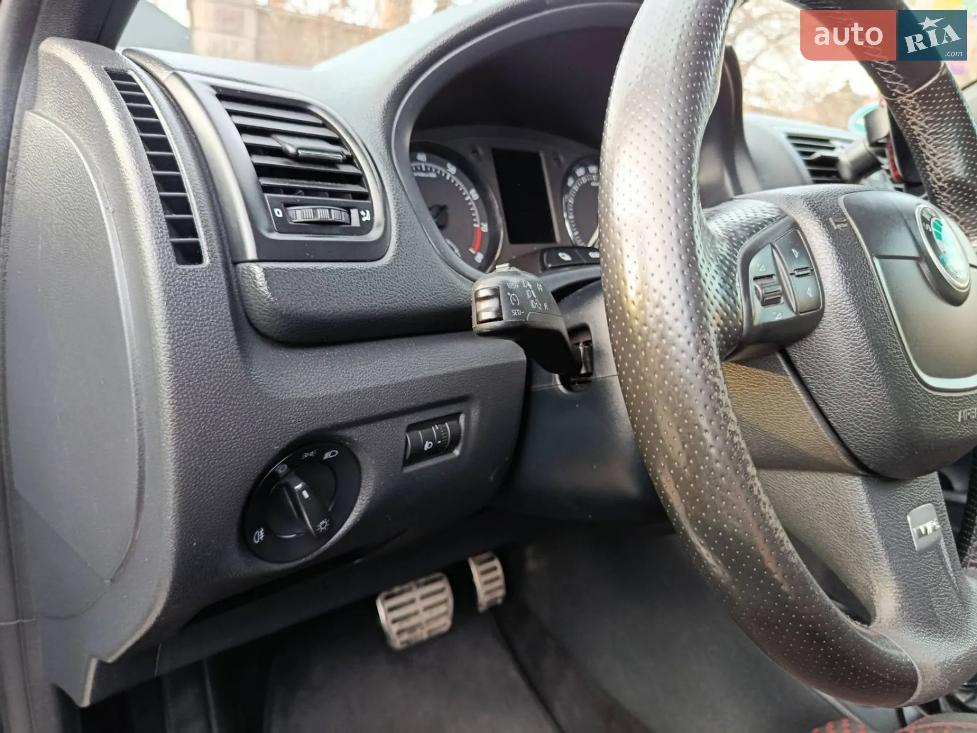 2010 Skoda Fabia - мініатюра 16