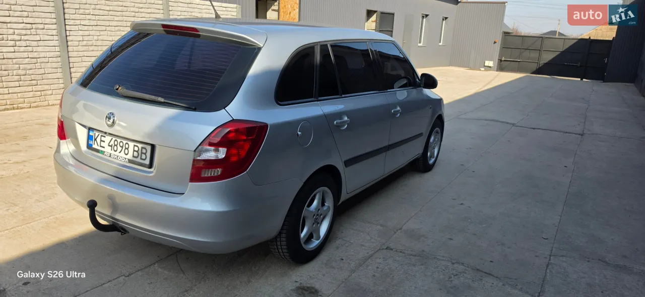 2010 Skoda Fabia - мініатюра 11