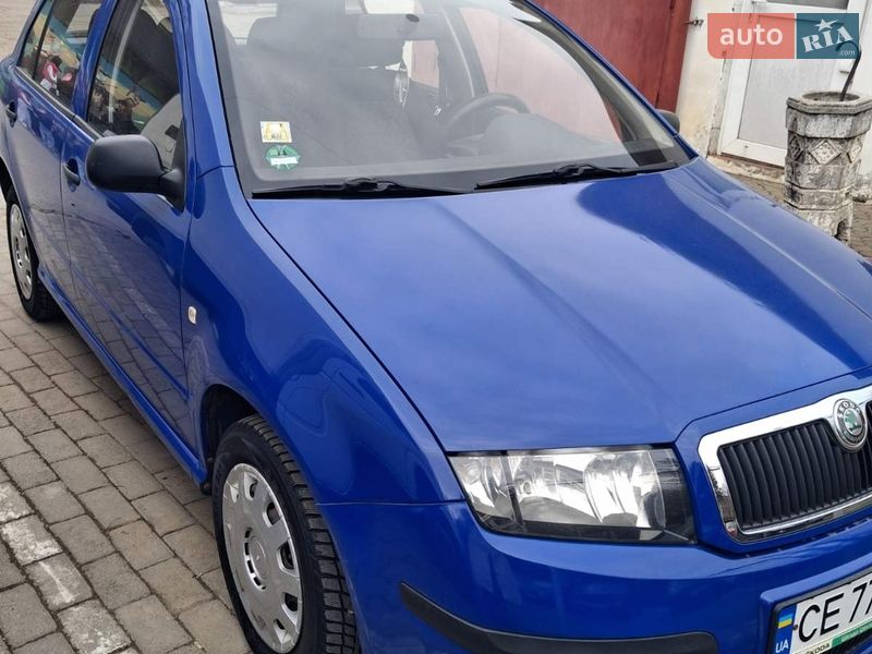 Хетчбек Skoda Fabia 2004 в Чернівцях