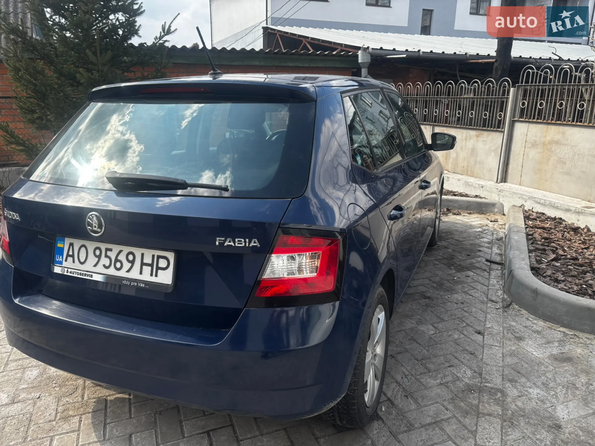 2017 Skoda Fabia - мініатюра 3
