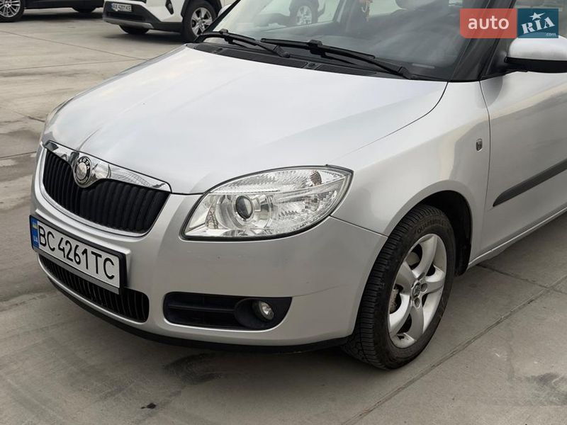 Універсал Skoda Fabia 2010 в Самборі