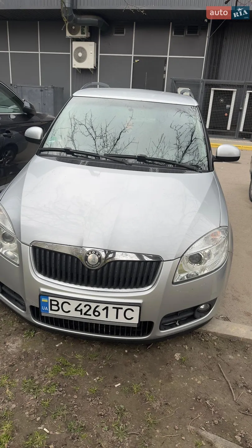 2010 Skoda Fabia - мініатюра 13