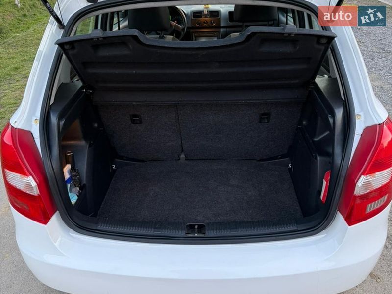 Хэтчбек Skoda Fabia 2010 в Мукачево фото 13 Хэтчбек Skoda Fabia 2010 в Мукачево