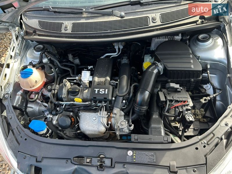 Хэтчбек Skoda Fabia 2015 в Луцке