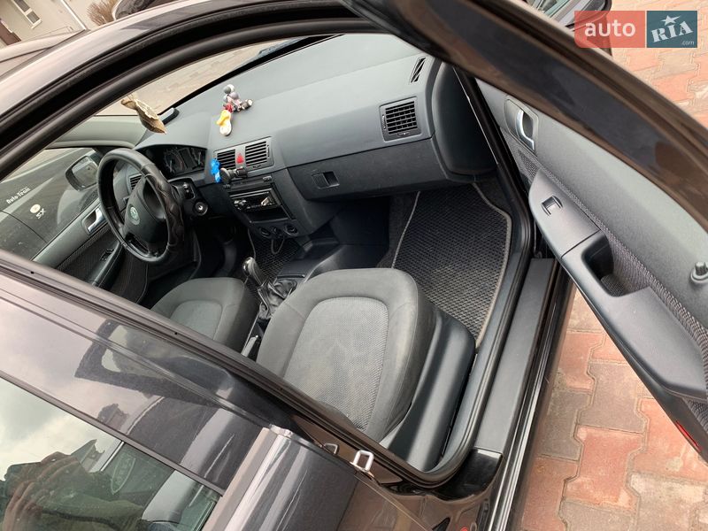 Универсал Skoda Fabia 2005 в Гатном фото 12 Универсал Skoda Fabia 2005 в Гатном