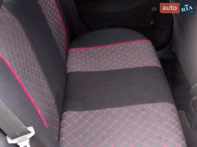 Седан Skoda Fabia 2006 в Хмельницком