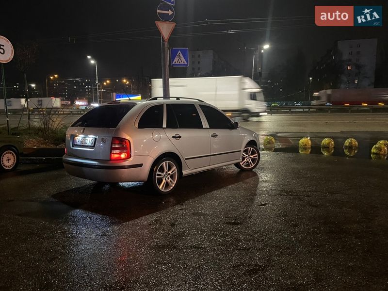 Універсал Skoda Fabia 2004 в Києві
