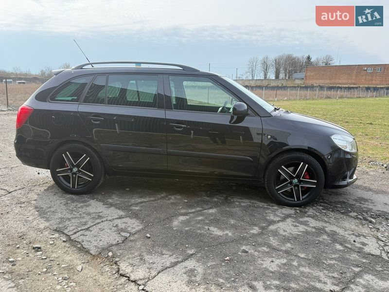 Універсал Skoda Fabia 2010 в Луцьку