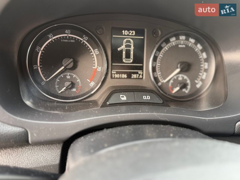 Універсал Skoda Fabia 2010 в Луцьку