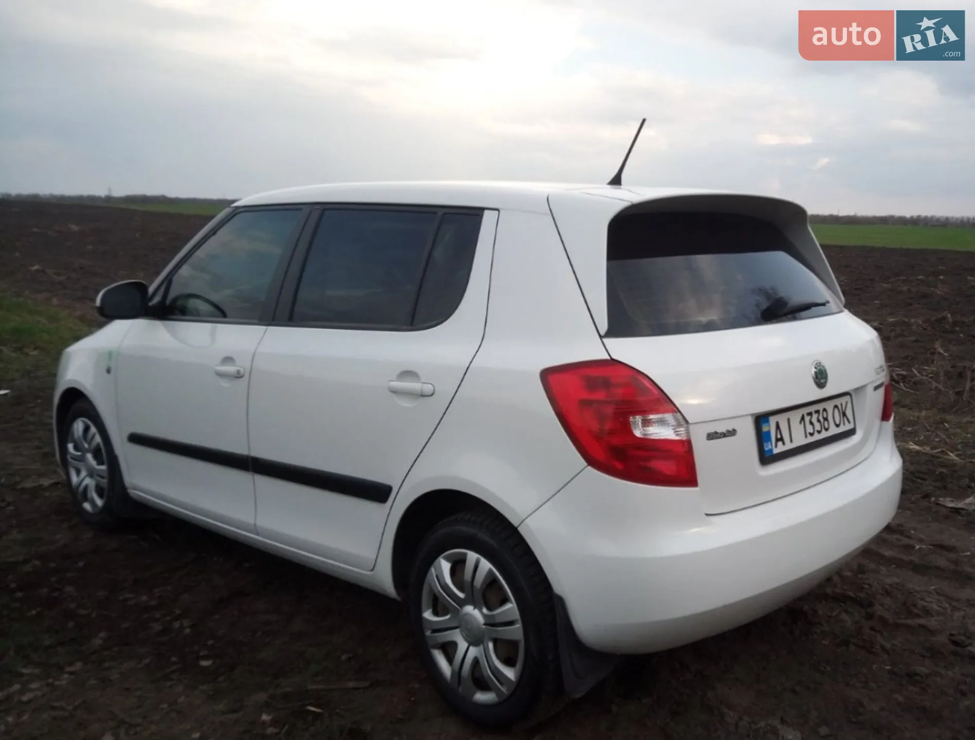 2012 Skoda Fabia - мініатюра 5