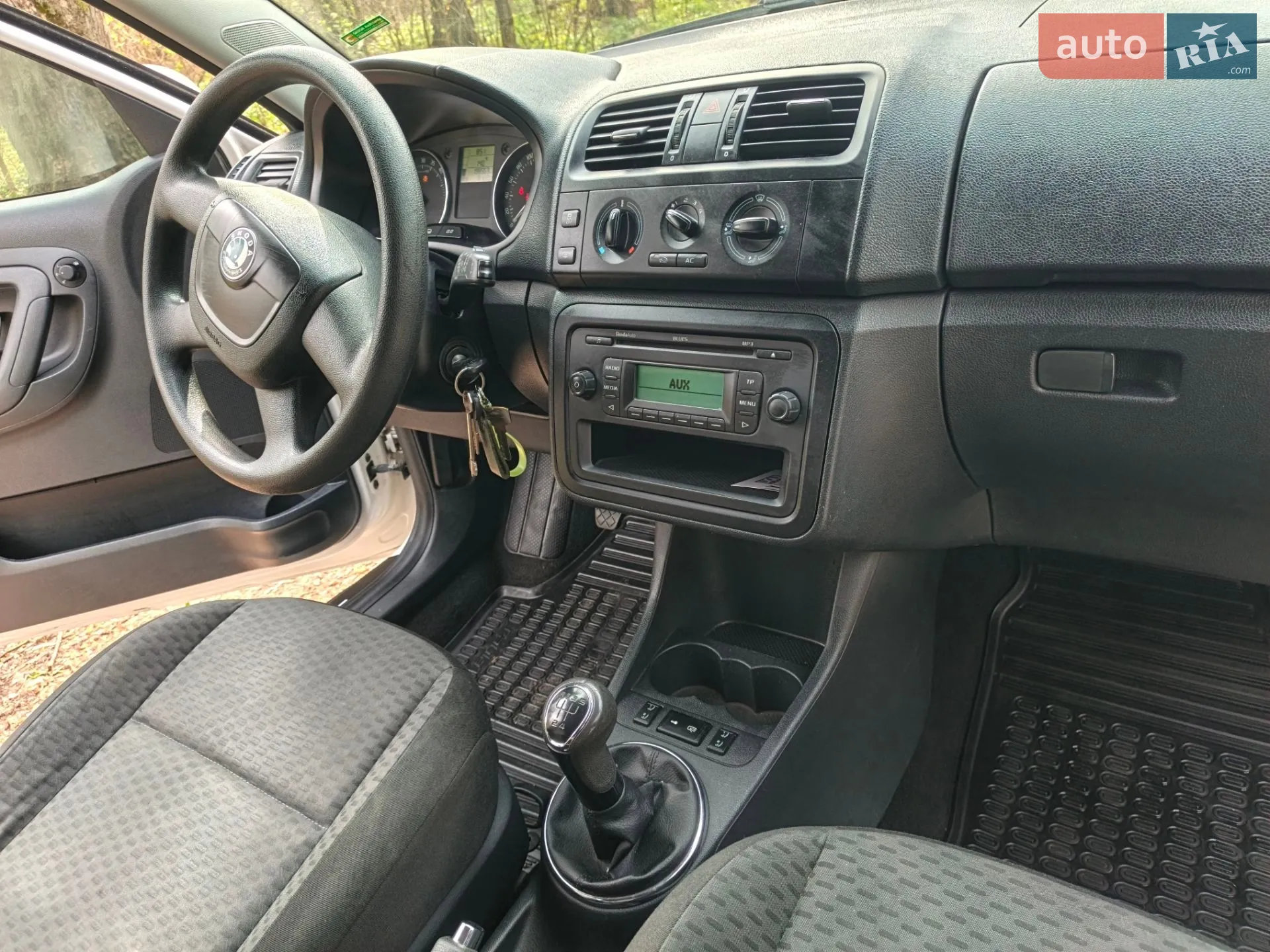 2012 Skoda Fabia - мініатюра 10