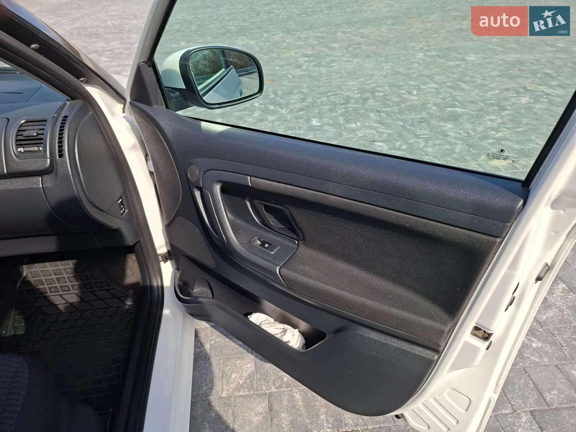 2012 Skoda Fabia - мініатюра 14
