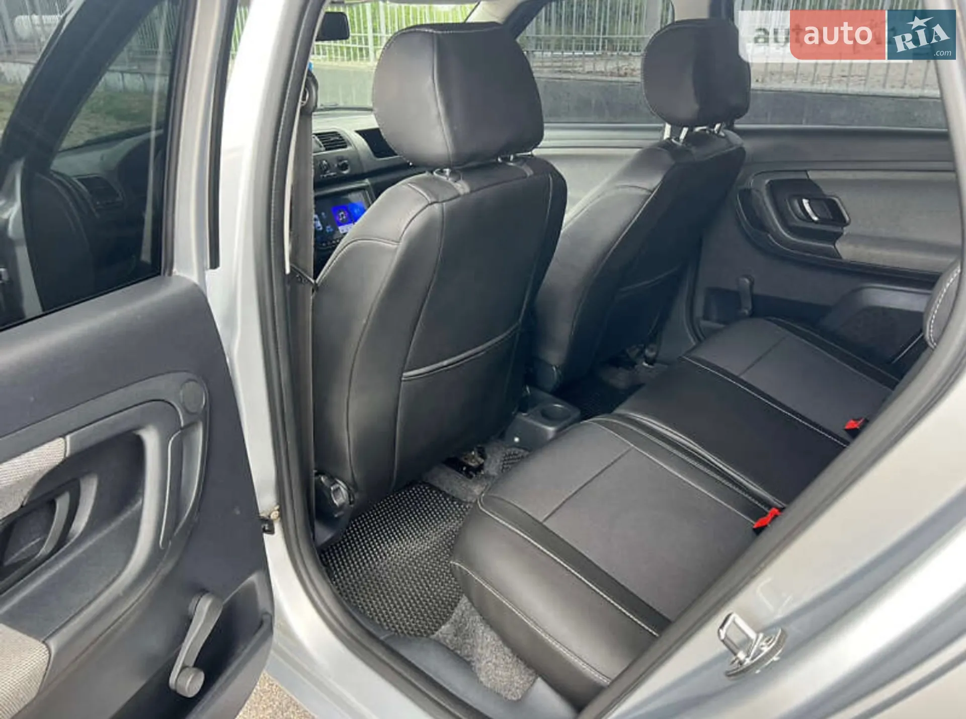 2012 Skoda Fabia - мініатюра 11