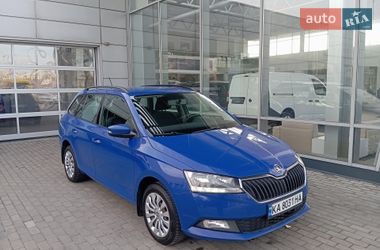 Универсал Skoda Fabia 2021 в Киеве