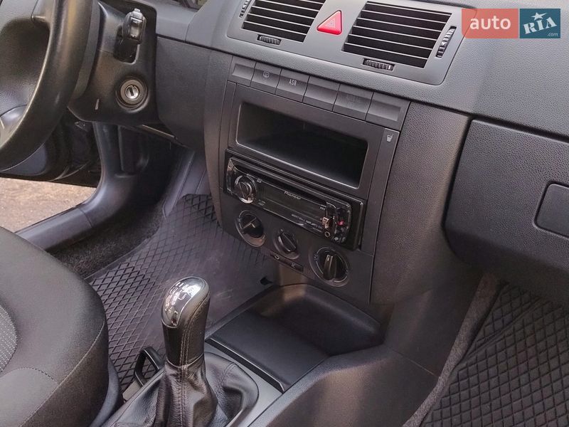 Универсал Skoda Fabia 2005 в Чернигове фото 5 Универсал Skoda Fabia 2005 в Чернигове