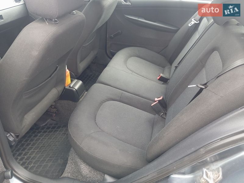 Хэтчбек Skoda Fabia 2005 в Хмельницком