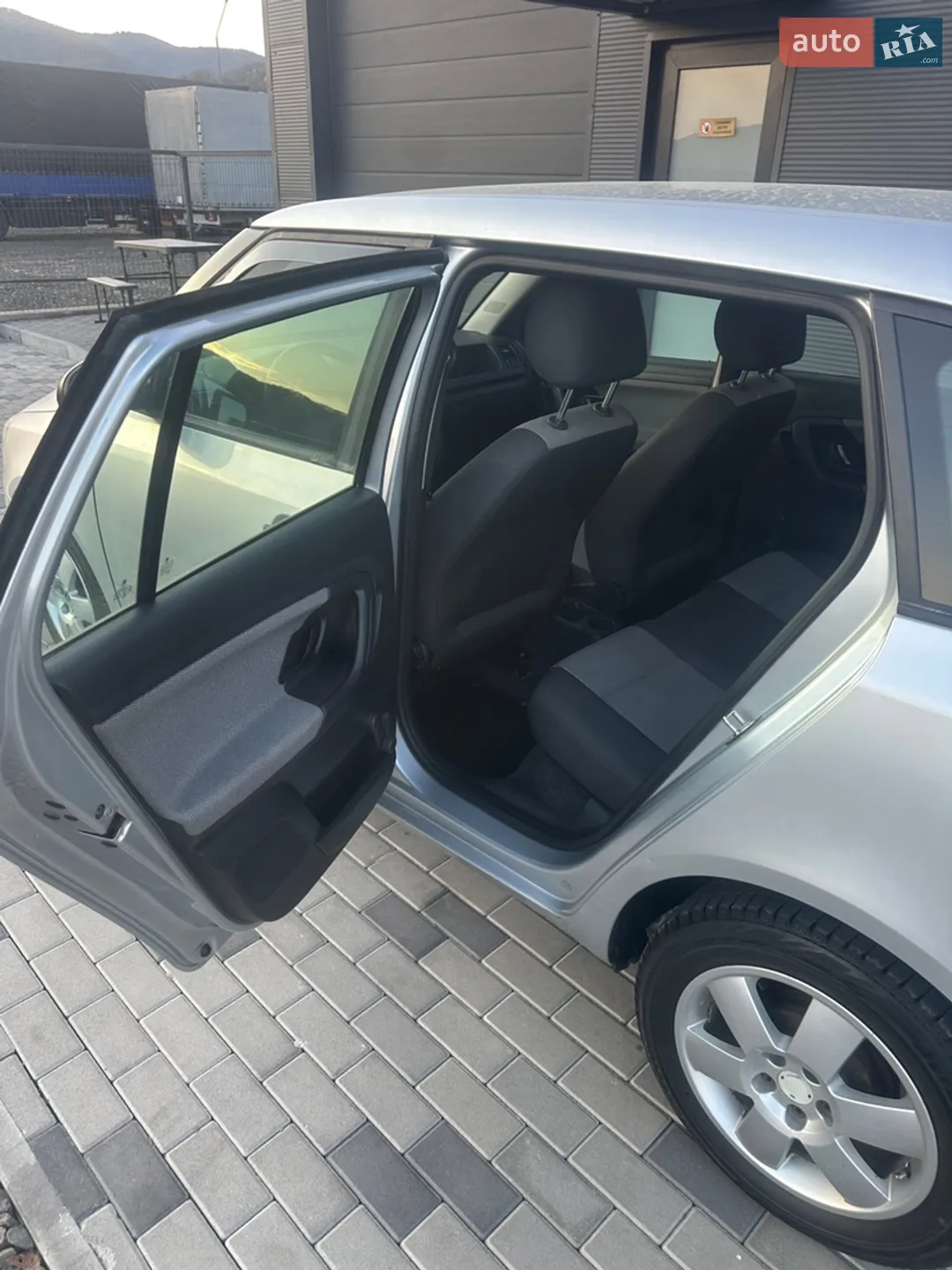 Skoda Fabia 2011 VIN TMBJS25J4C3036028 фото оголошення 8 з 14