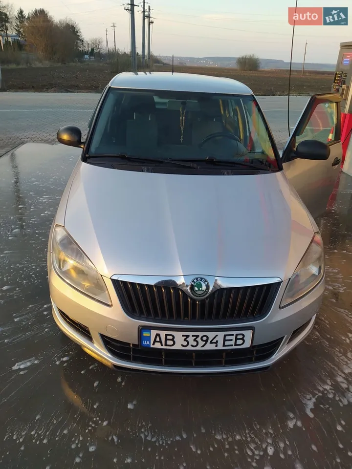 2011 Skoda Fabia - мініатюра 21