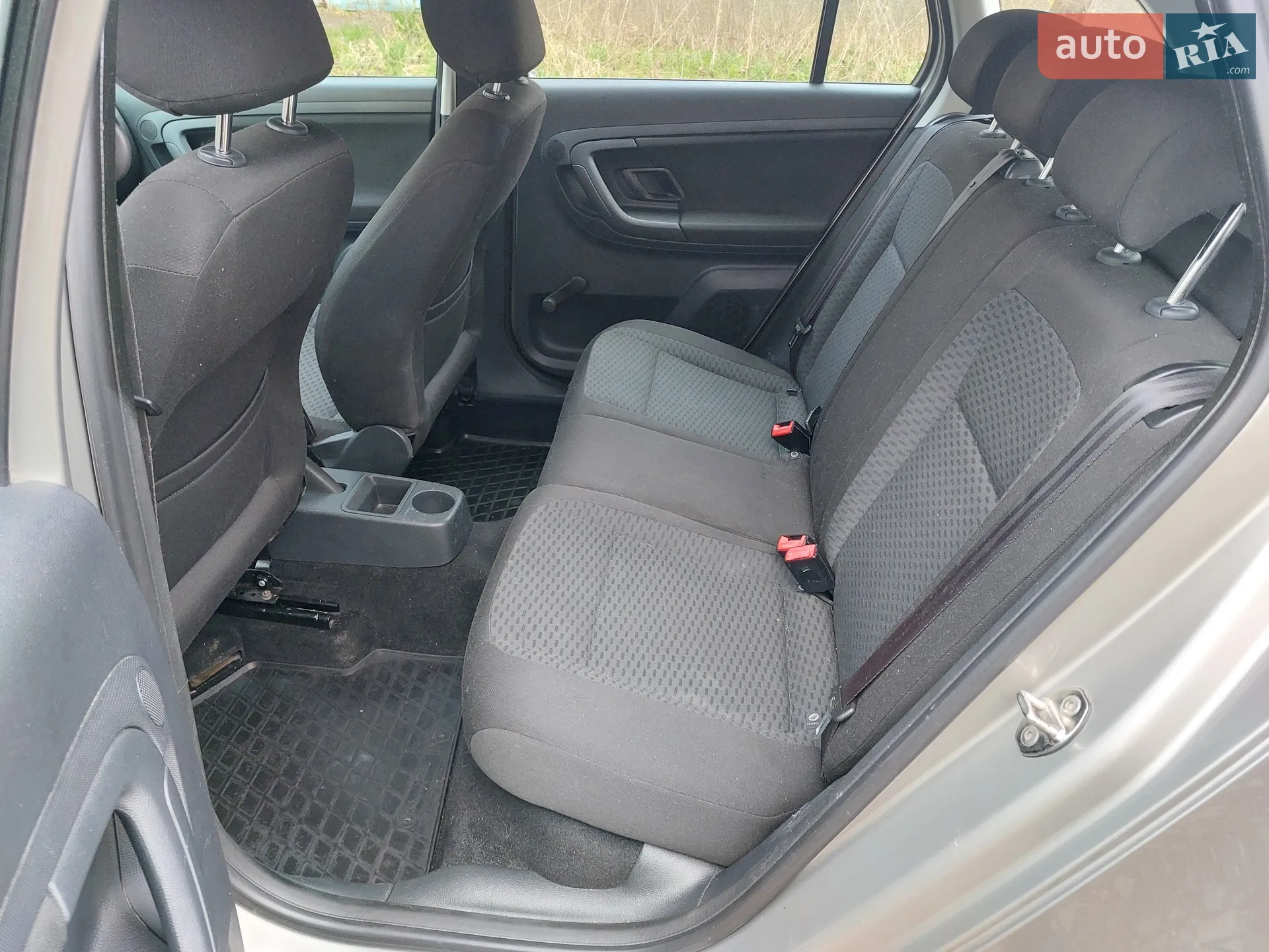 2010 Skoda Fabia - мініатюра 33