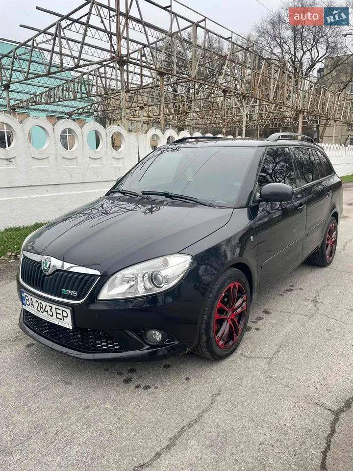 2010 Skoda Fabia - мініатюра 16