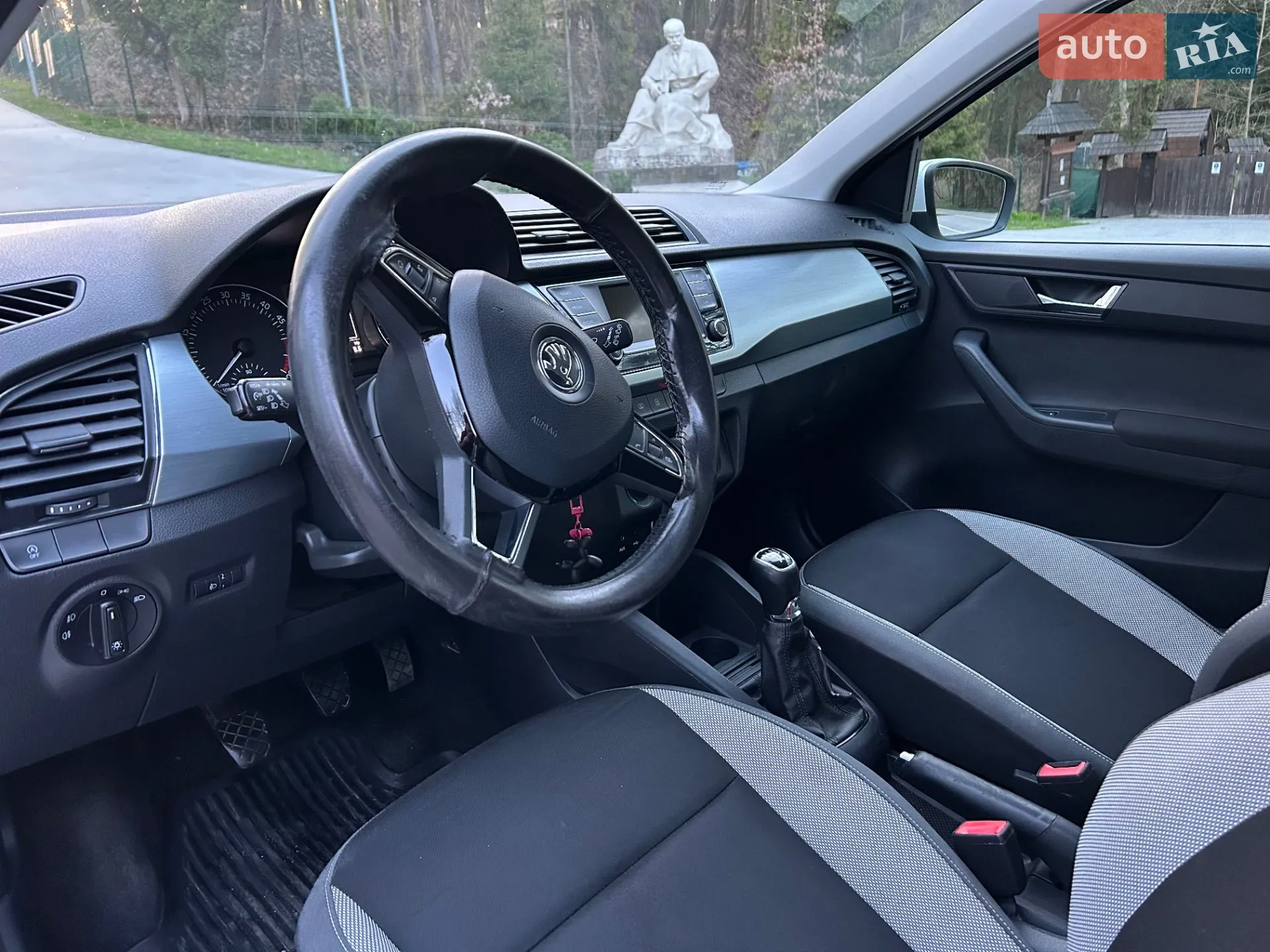 2015 Skoda Fabia - мініатюра 8