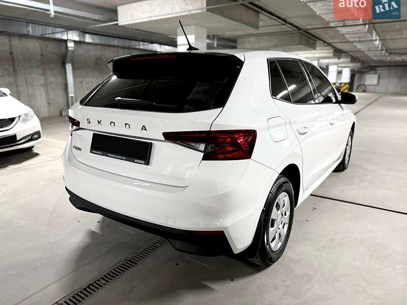 Хетчбек Skoda Fabia 2025 в Дніпрі