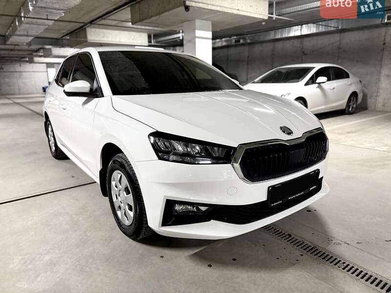Хетчбек Skoda Fabia 2025 в Дніпрі