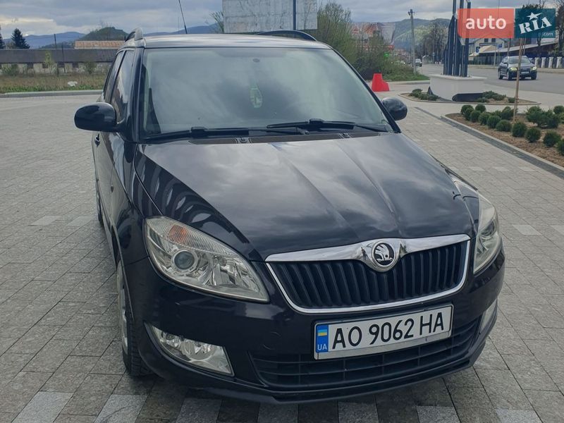 Универсал Skoda Fabia 2010 в Хусте