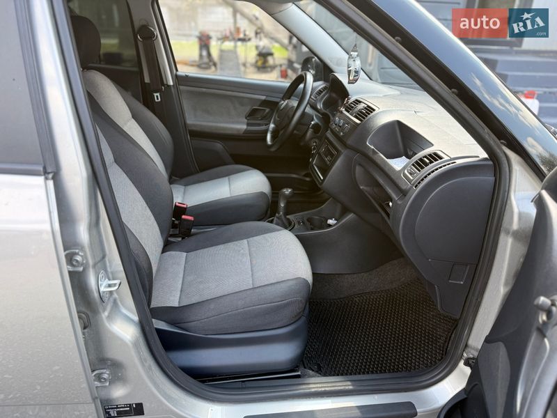 Хэтчбек Skoda Fabia 2012 в Львове фото 10 Хэтчбек Skoda Fabia 2012 в Львове