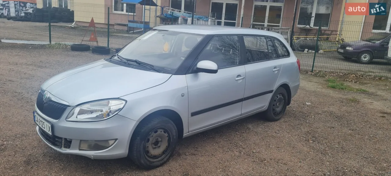 2012 Skoda Fabia - мініатюра 14