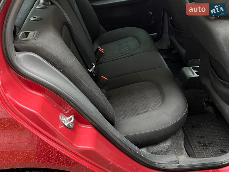 Хэтчбек Skoda Fabia 2006 в Киеве фото 18 Хэтчбек Skoda Fabia 2006 в Киеве