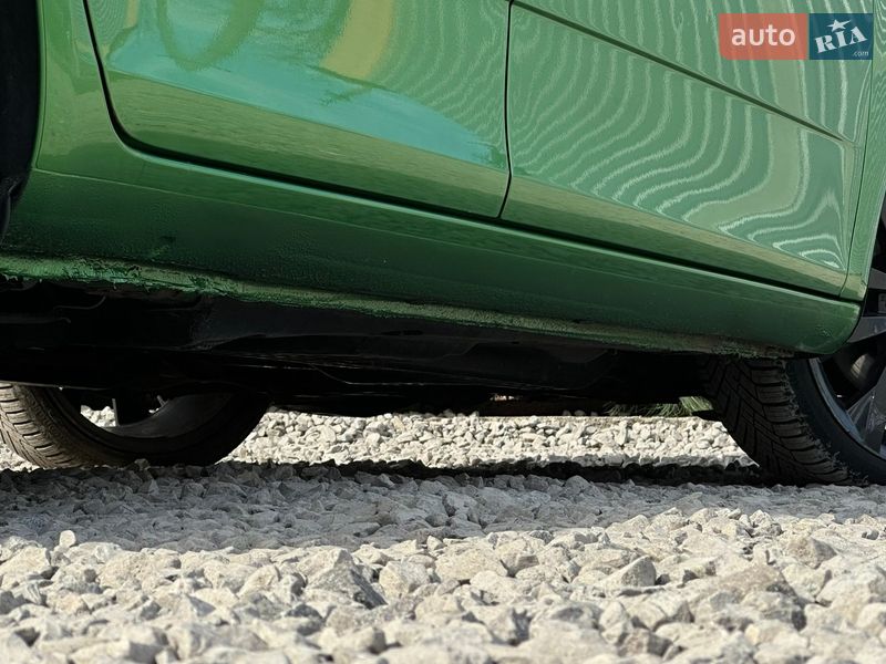 Хетчбек Skoda Fabia 2010 в Самборі