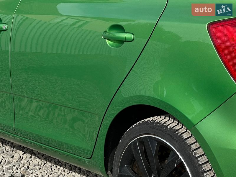 Хетчбек Skoda Fabia 2010 в Самборі