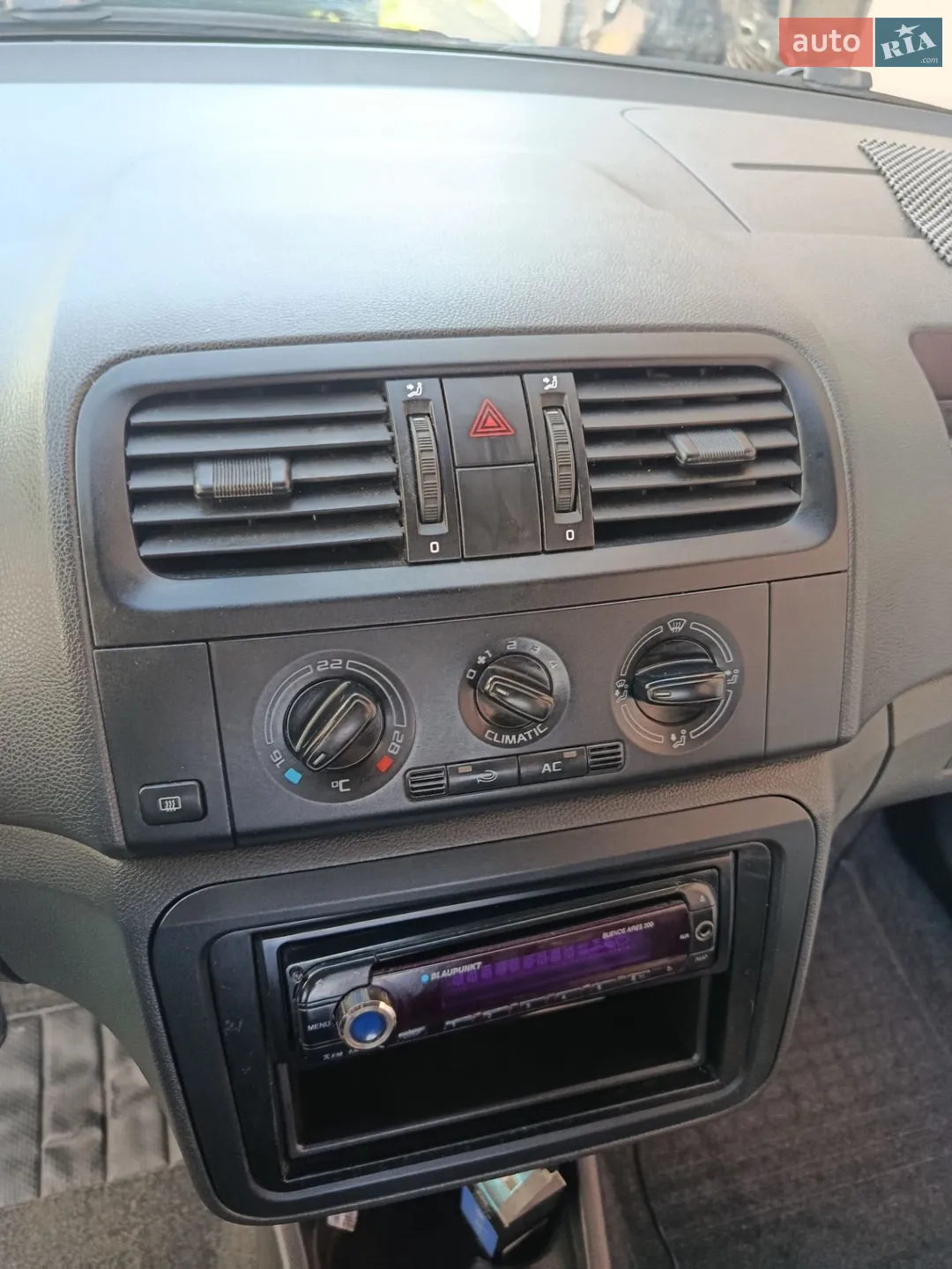 2010 Skoda Fabia - мініатюра 14