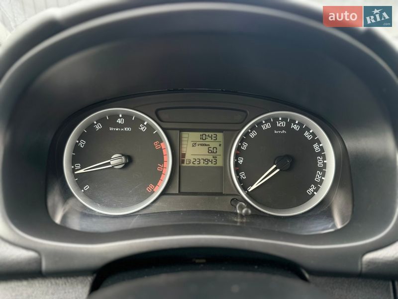 Универсал Skoda Fabia 2008 в Кривом Роге фото 35 Универсал Skoda Fabia 2008 в Кривом Роге