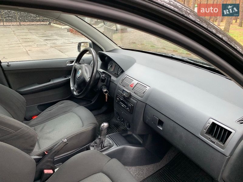 Хетчбек Skoda Fabia 2006 в Києві