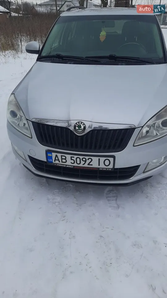 2011 Skoda Fabia - мініатюра 16