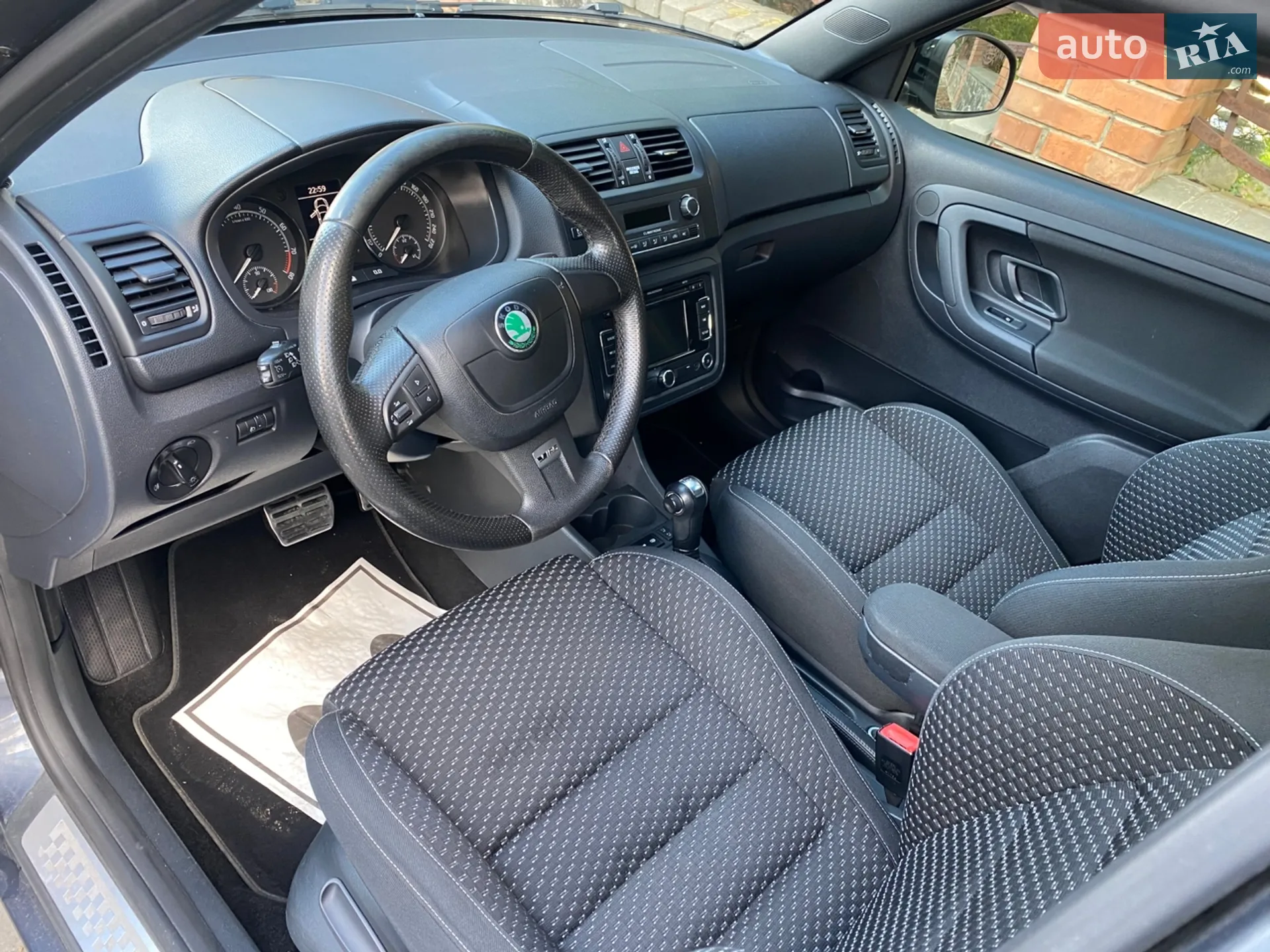 2011 Skoda Fabia - мініатюра 26