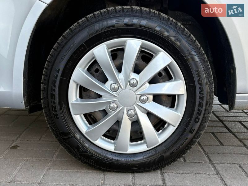 Хэтчбек Skoda Fabia 2014 в Киеве фото 15 Хэтчбек Skoda Fabia 2014 в Киеве