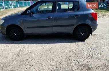 Хэтчбек Skoda Fabia 2008 в Вараше