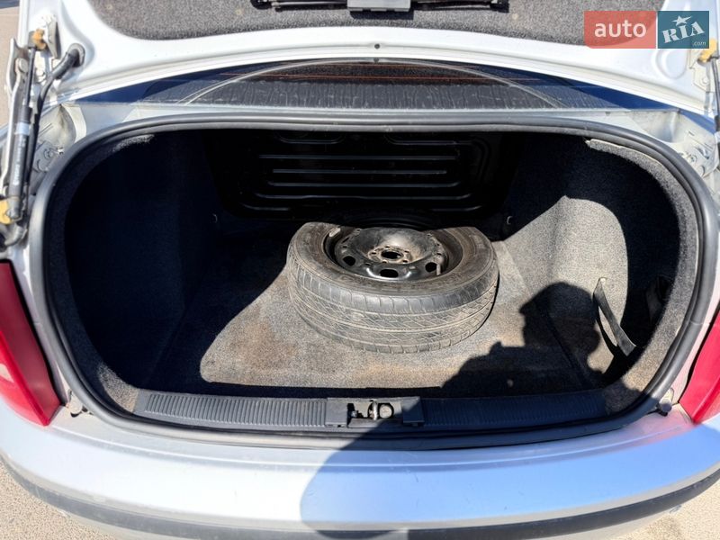 Седан Skoda Fabia 2003 в Бердичеві