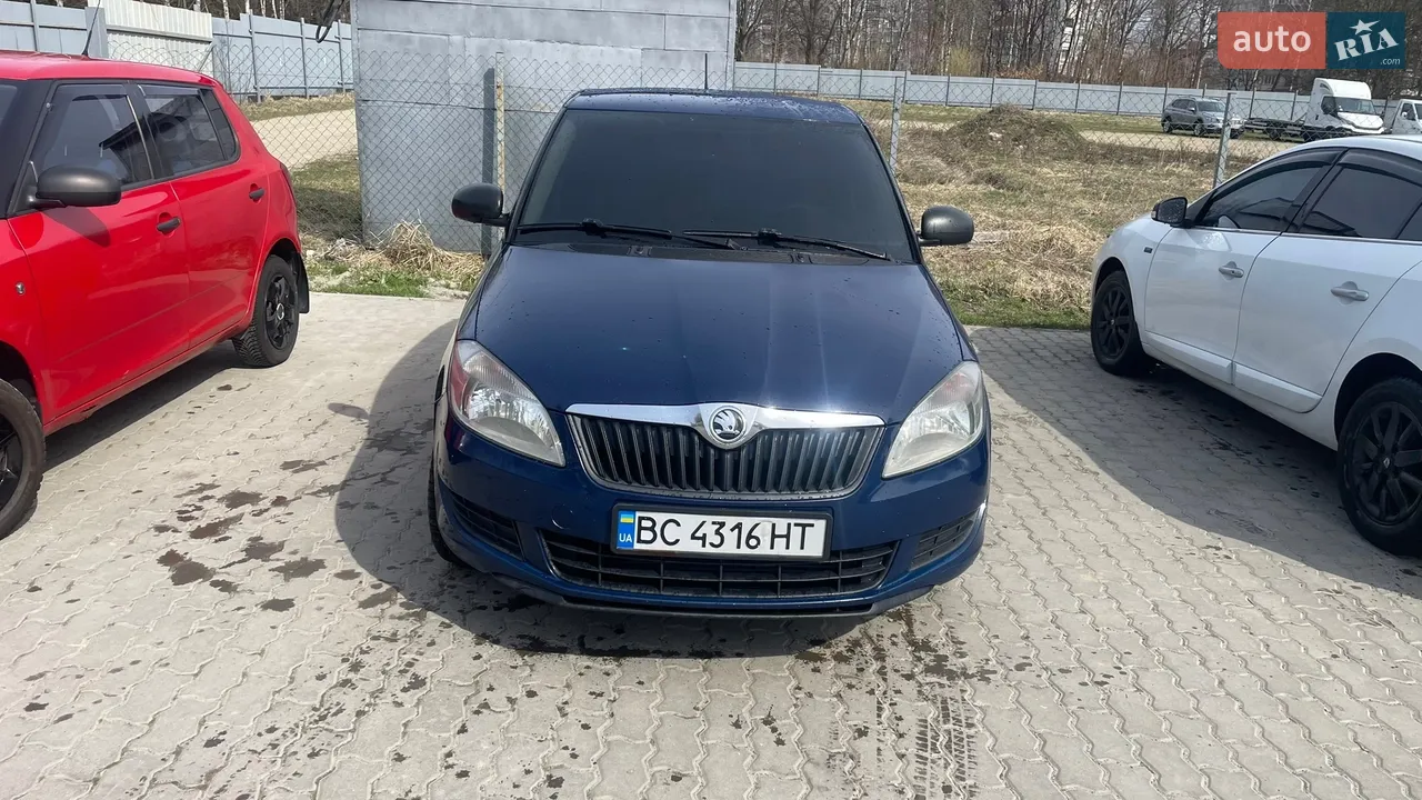 2012 Skoda Fabia - мініатюра 9