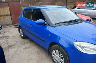 Хэтчбек Skoda Fabia 2008 в Киеве