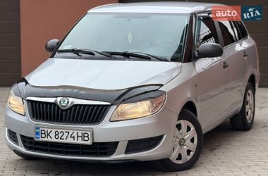 Универсал Skoda Fabia 2010 в Ровно