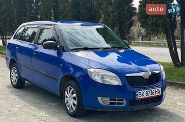 Хэтчбек Skoda Fabia 2008 в Дубно