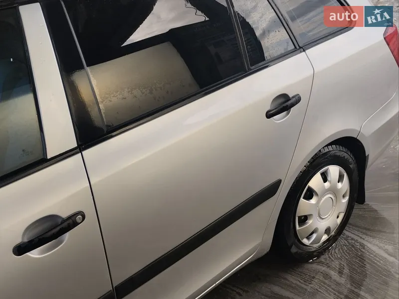 Skoda Fabia 2008 VIN TMBFH65J783180370 фото оголошення 4 з 49