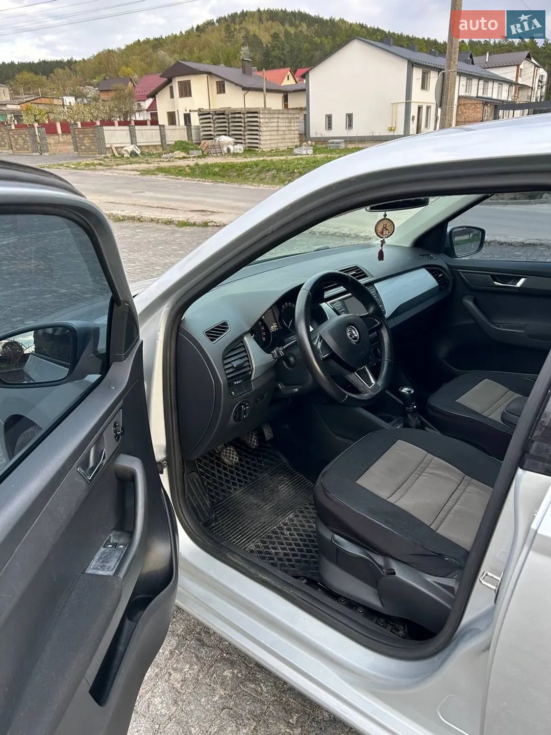 2015 Skoda Fabia - мініатюра 9