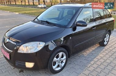 Универсал Skoda Fabia 2009 в Ровно
