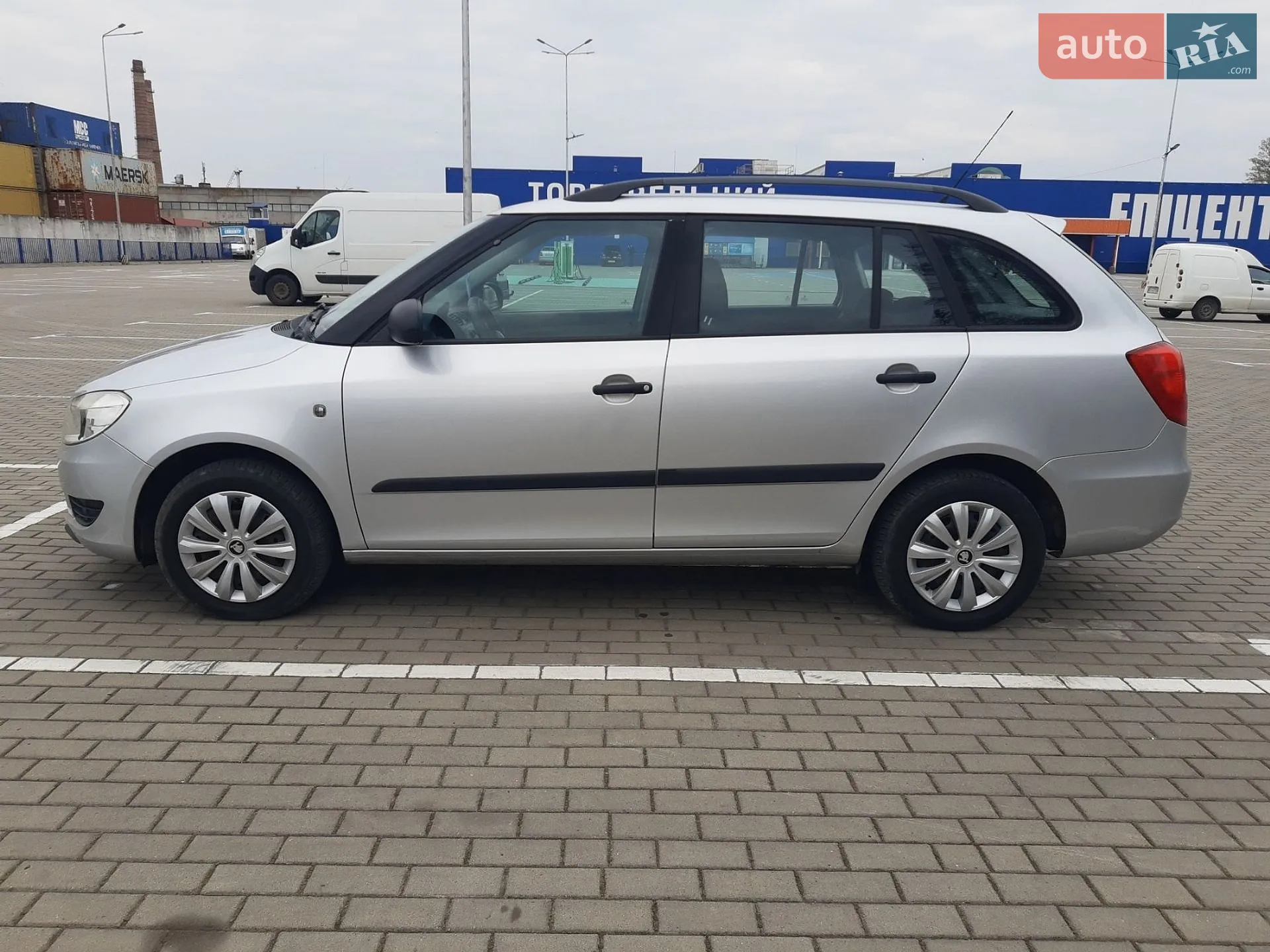 2011 Skoda Fabia - мініатюра 7